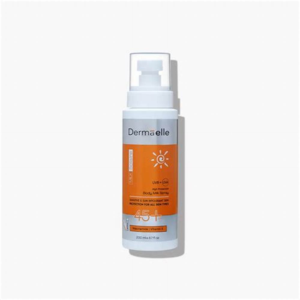 UV Defense SPF 45 Body Milk Spray 200ml - image 5