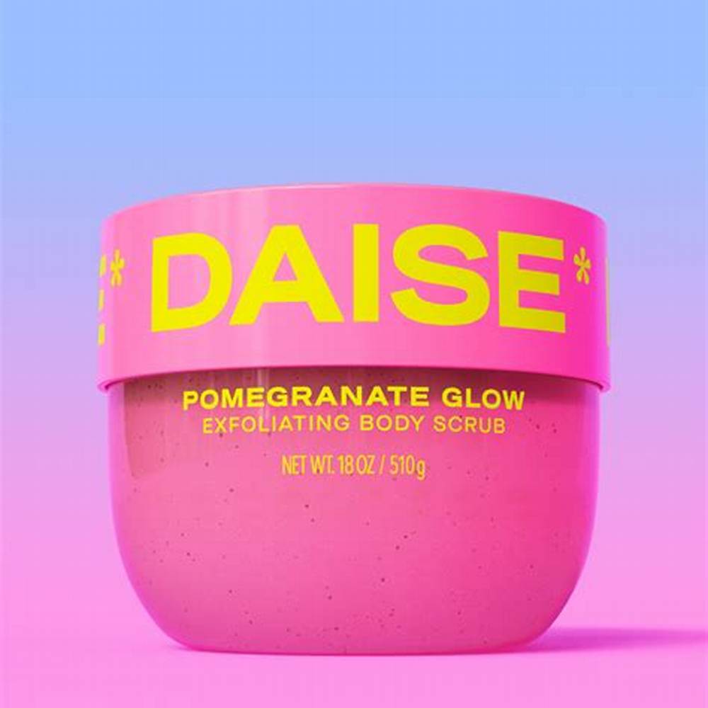 Queen Sugar Body Scrub Pomegranate Scent alternate view